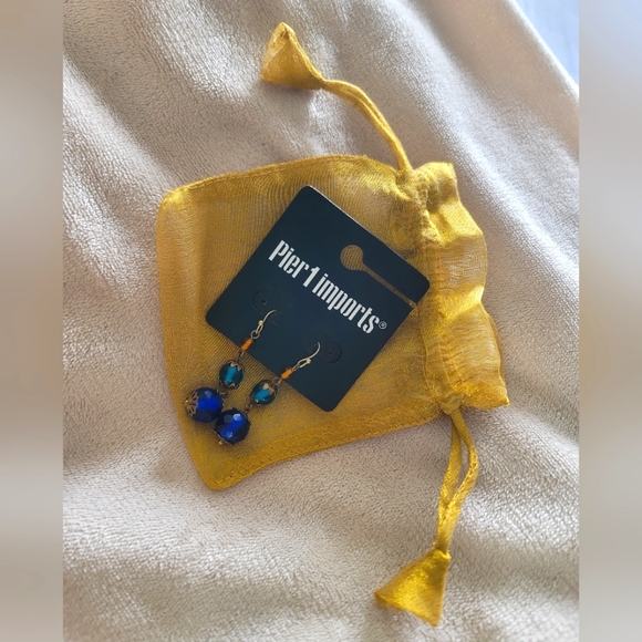 Pier 1 Imports Earings - Picture 2 of 2